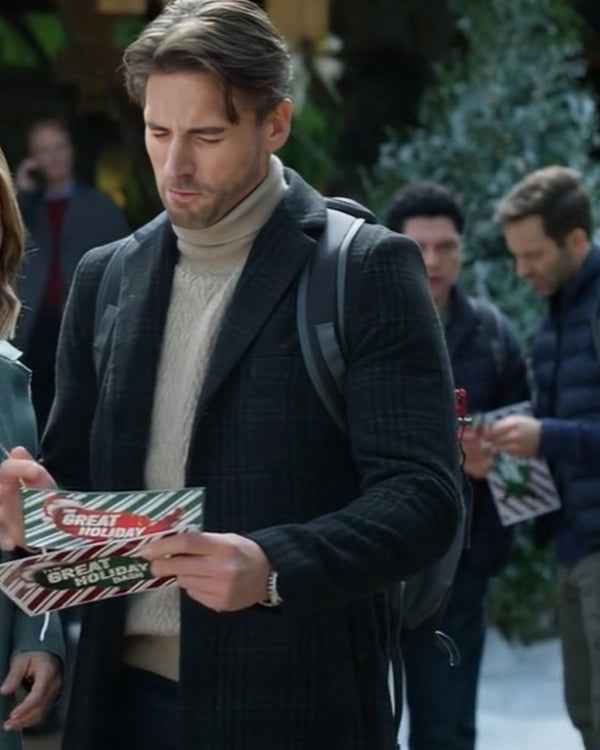 Jingle Bell Run Andrew Walker Coat