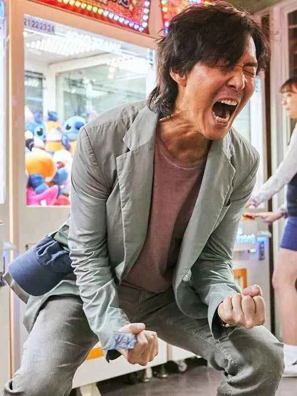 Squid Game Season 1 Lee Jung-jae Gray Blazer